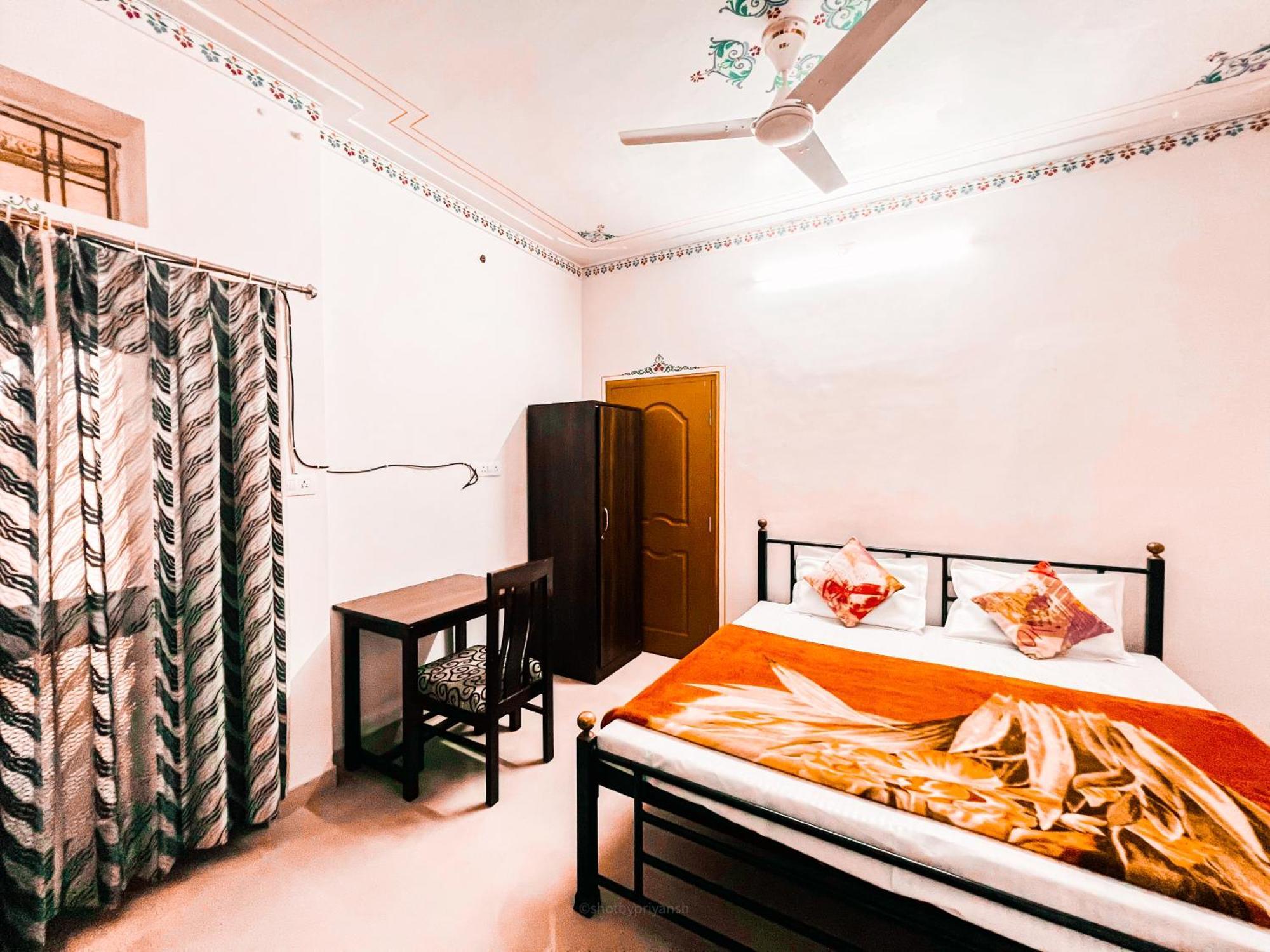 Musafir Hostel Udaipur Buitenkant foto