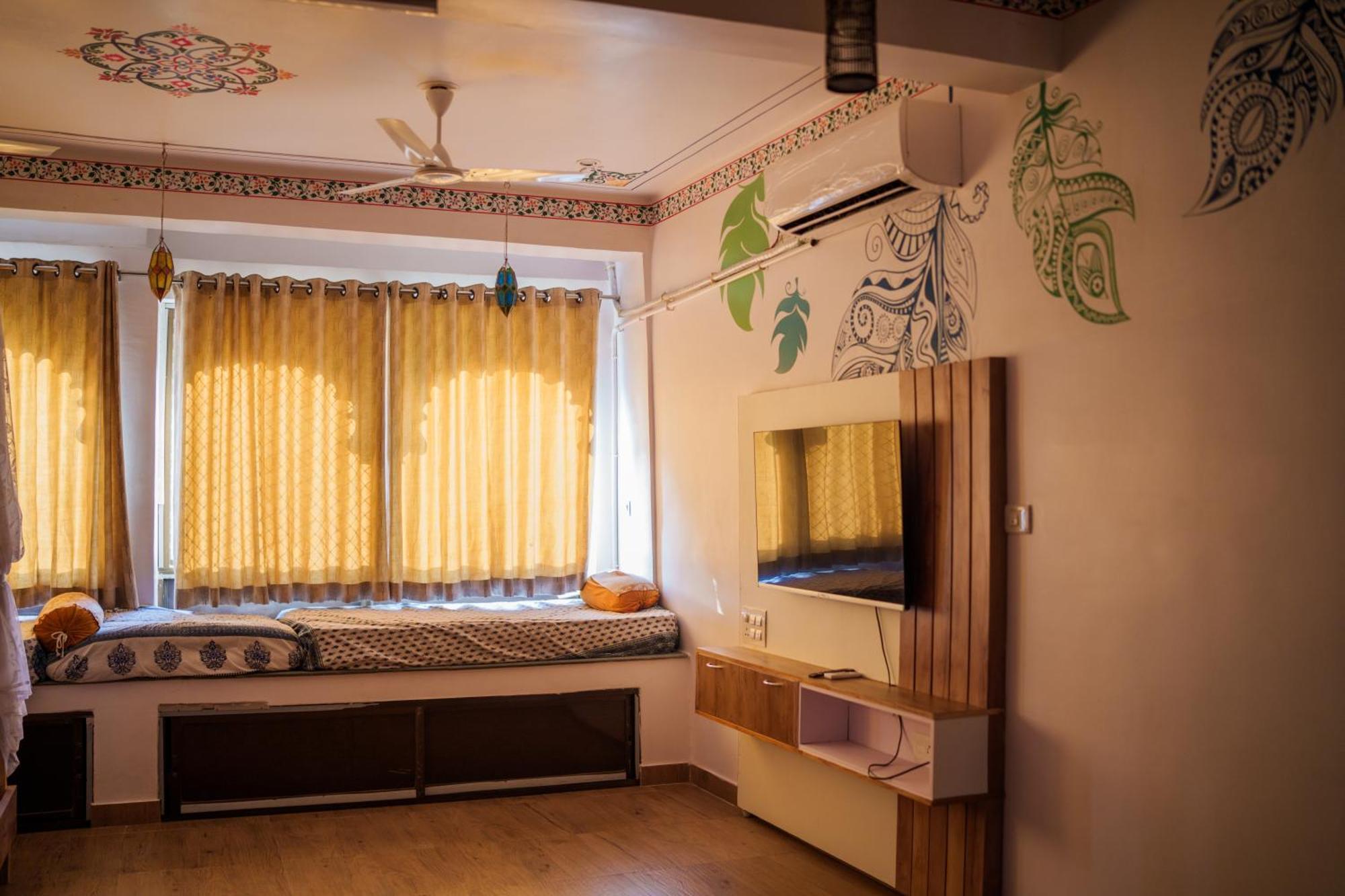 Musafir Hostel Udaipur Buitenkant foto