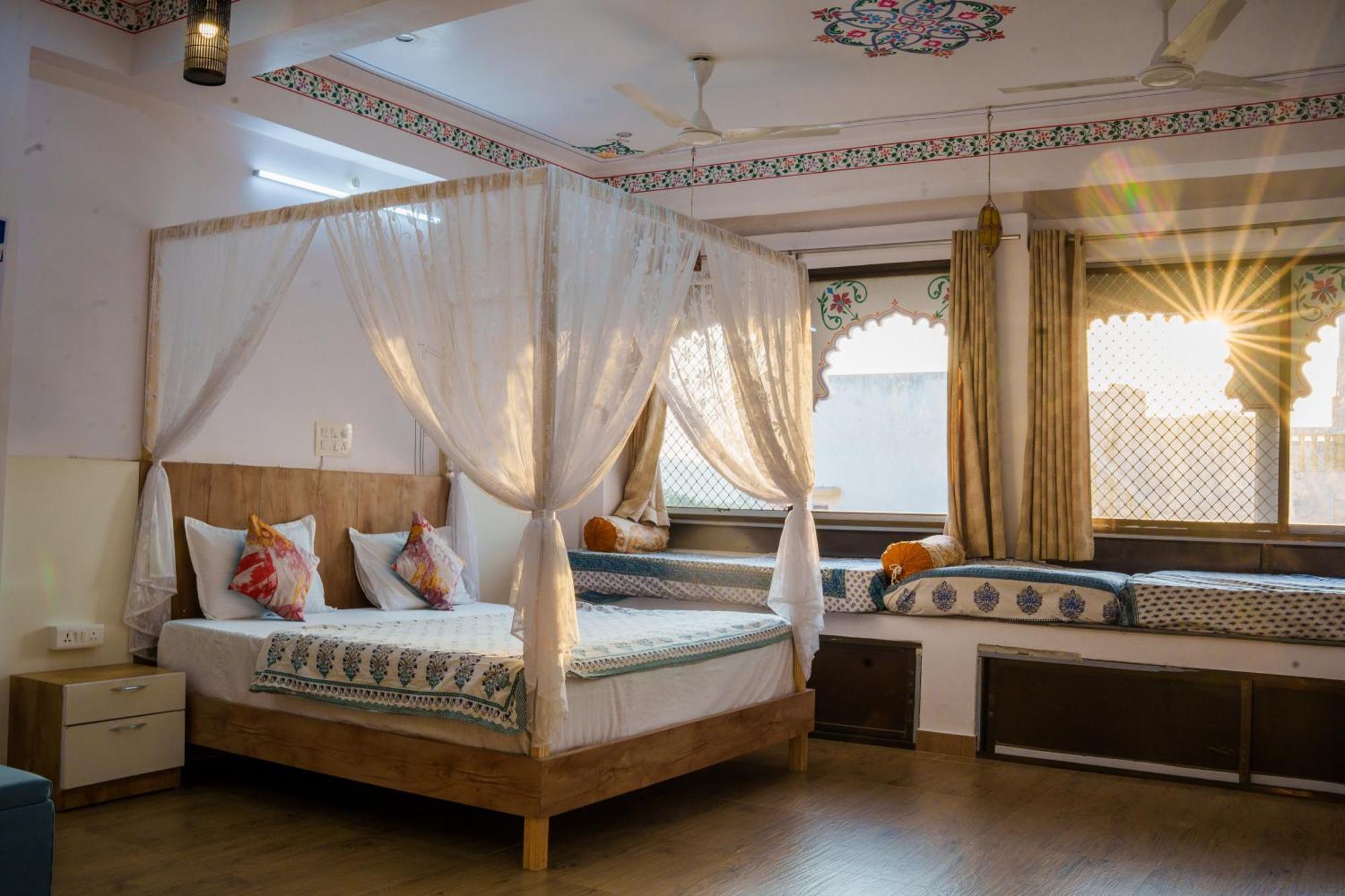Musafir Hostel Udaipur Buitenkant foto