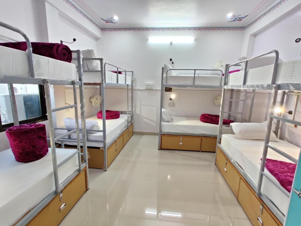 Musafir Hostel Udaipur Buitenkant foto