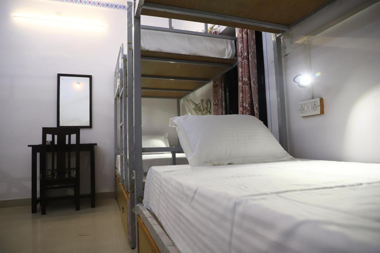 Musafir Hostel Udaipur Buitenkant foto